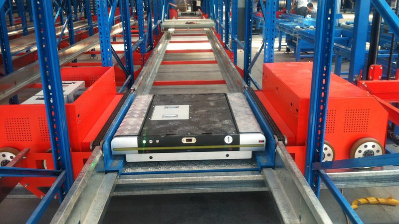 在选购轻型货架时，需要关注以下关键参数：